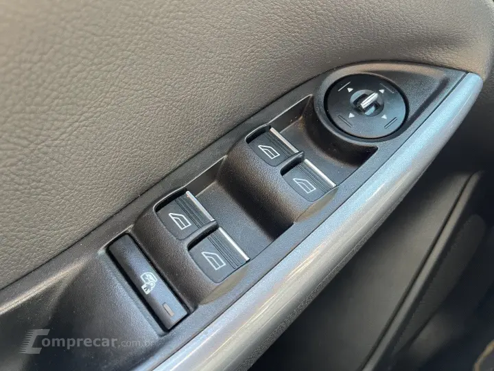 FOCUS 2.0 TITANIUM 16V FLEX 4P POWERSHIFT