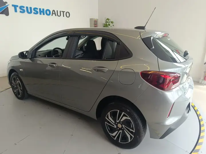 ONIX 1.0 TURBO LT AUTOMÁTICO