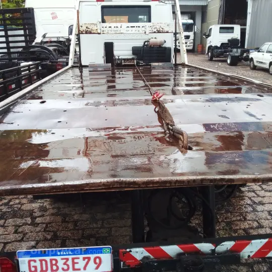 11.180 DRC 4X2 COM PLATAFORMA