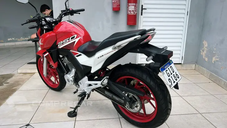 CB250F TWISTER ABS