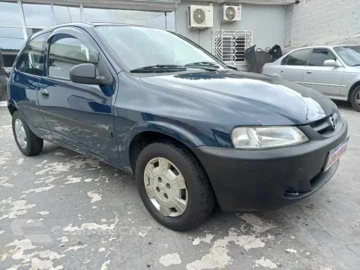 CELTA 1.0 MPFI Life 8V