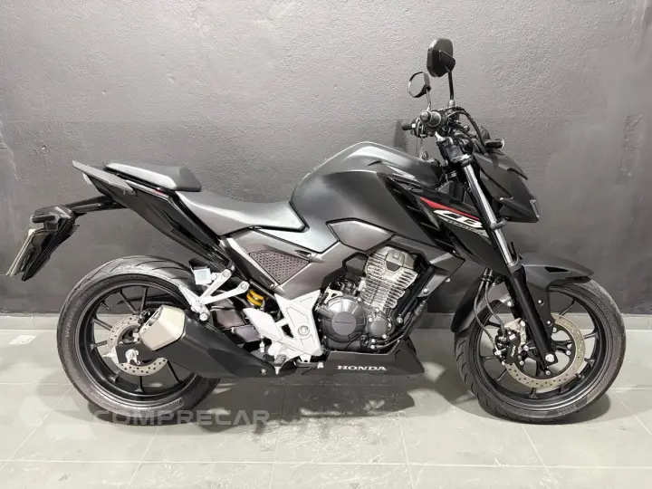 CB 300 F TWISTER CBS