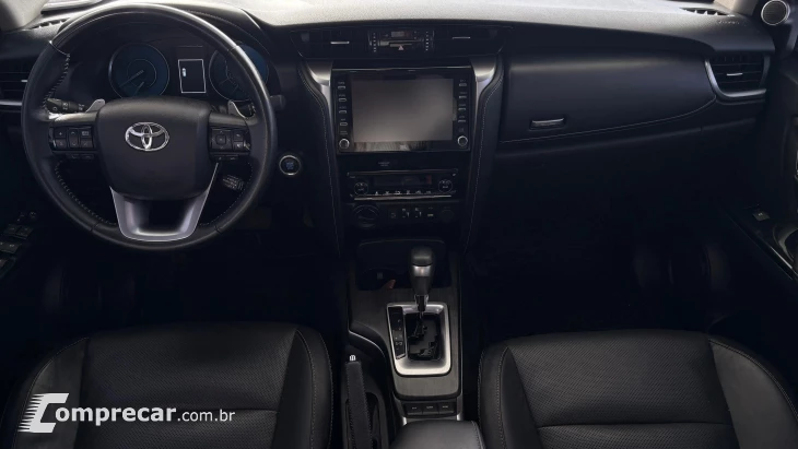 SW4 SRX 2.8 turbodiesel 5L 4x4 (Aut)