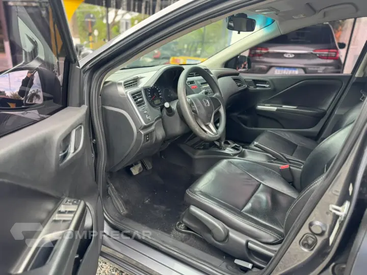 CITY 1.5 LX Sedan 16V