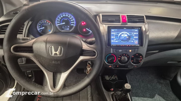 CITY 1.5 DX Sedan 16V