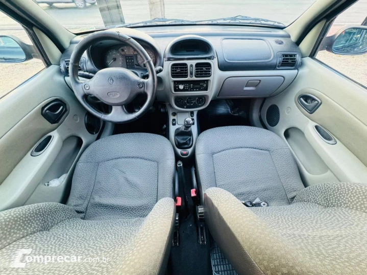 Clio Hatch 1.6 16V 4P PRIVILEGE