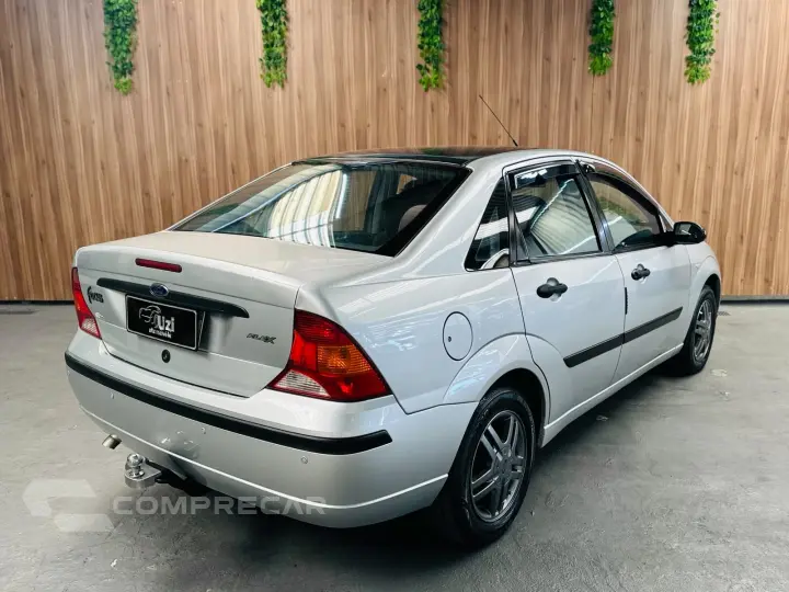 FOCUS 1.6 GLX Sedan 16V