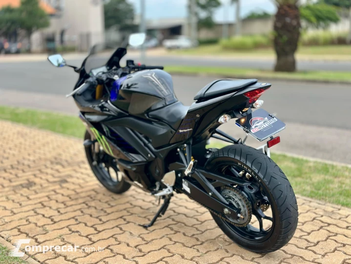 YZF R3 MONSTER