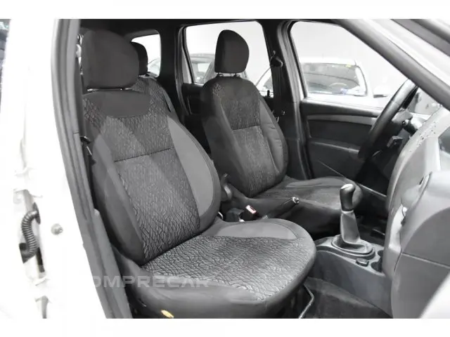 DUSTER - 1.6 EXPRESSION 4X2 16V 4P MANUAL