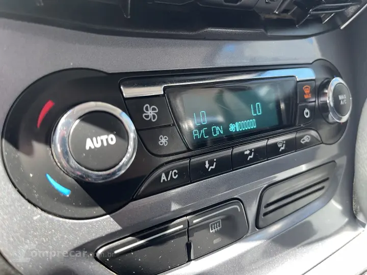 FOCUS 2.0 TITANIUM 16V FLEX 4P POWERSHIFT