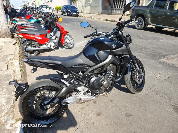 Mt 09 Abs