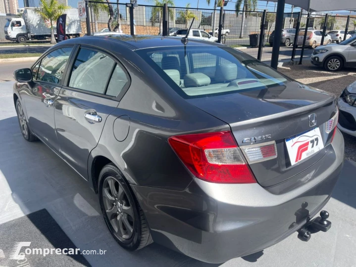 Civic 1.8 16V 4P EXS AUTOMÁTICO