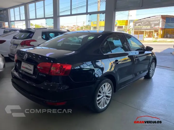 JETTA 2.0 TSI HIGHLINE 200CV GASOLINA 4P TIPTRONIC
