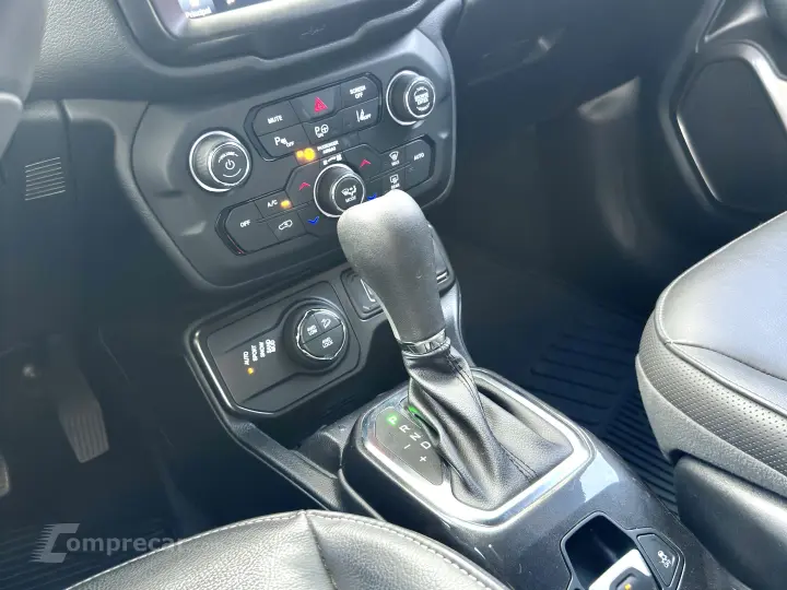 RENEGADE 1.3 T270 TURBO FLEX S 4X4 AT9