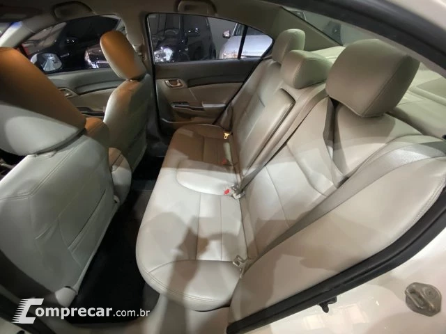 CIVIC - 1.8 LXS 16V 4P AUTOMÁTICO