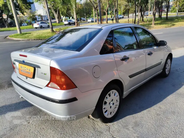 Focus Sedan 1.6 4P