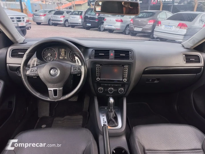 Jetta 2.0 Comfortline Flex 4P Tiptronic