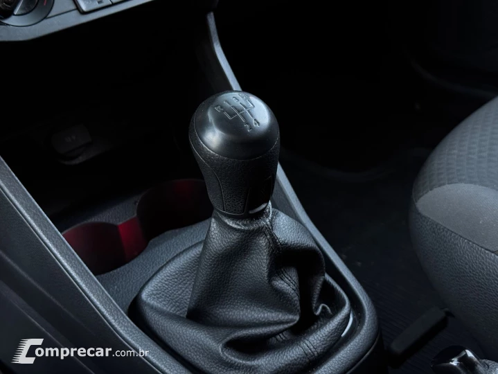 VOYAGE 1.0 12V MPI Totalflex