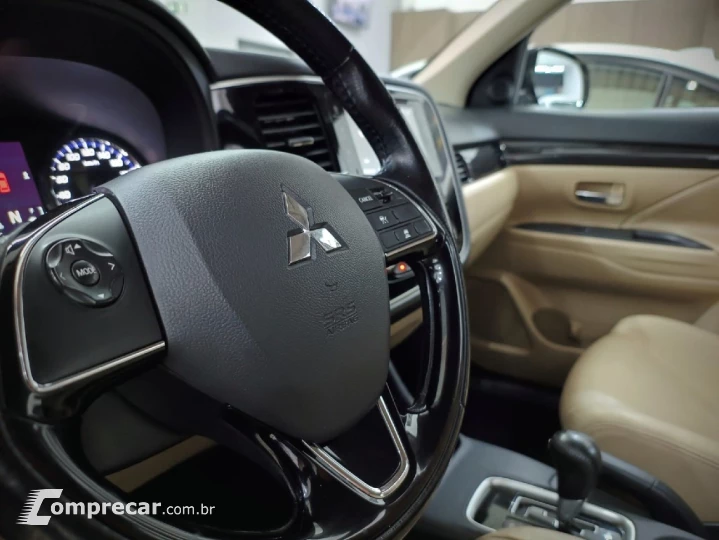 OUTLANDER 3.0 GT 4X4 V6 24V GASOLINA 4P AUTOMATICO