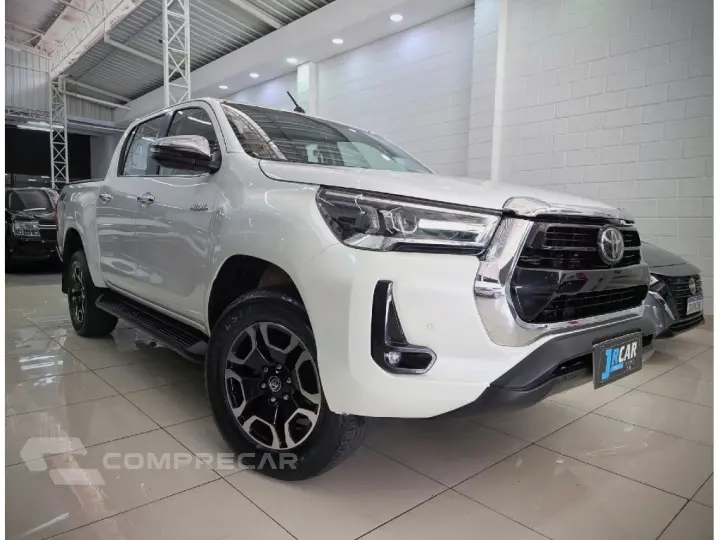 HILUX 2.8 D-4D TURBO DIESEL CD SRX 4X4 AUTOMÁTICO