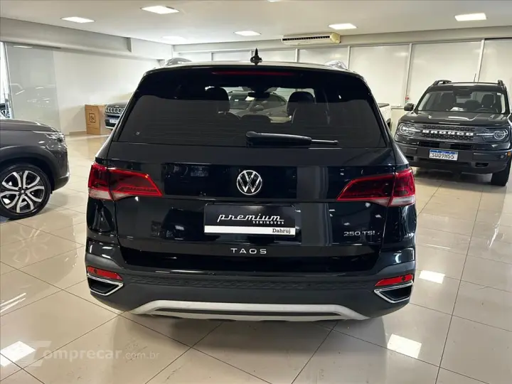 TAOS 1.4 250 TSI TOTAL FLEX HIGHLINE AUTOMÁTICO