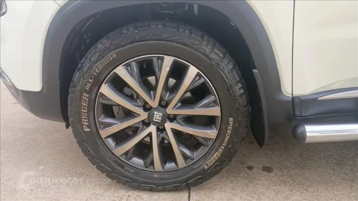 TORO 2.0 16V Turbo Ranch 4WD