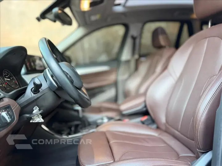 X1 2.0 16V Turbo Activeflex25i Sport