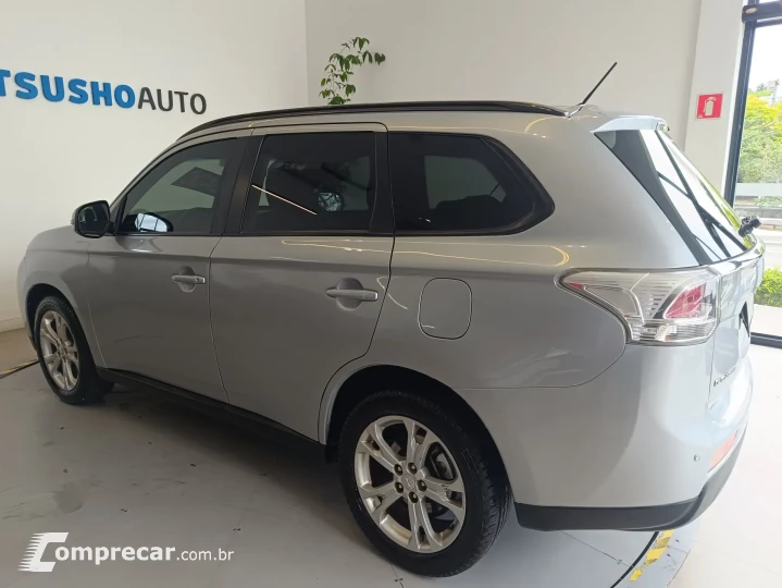 OUTLANDER 2.0 16V 4P AUTOMÁTICO