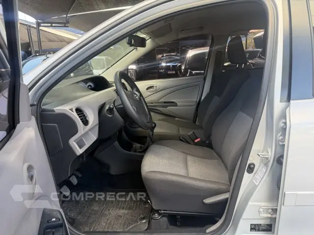 ETIOS HATCH - 1.3 XS 16V 4P MANUAL