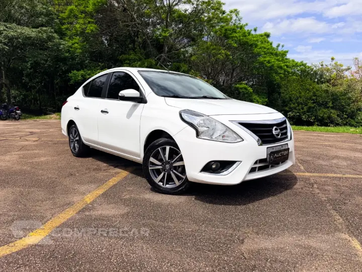 VERSA SL 1.6 16V FlexStart 4p Aut.