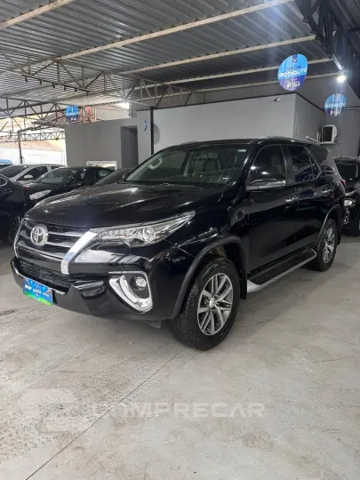 HILUX SW4 2.8 SRX 4X4 7 Lugares 16V Turbo Intercooler