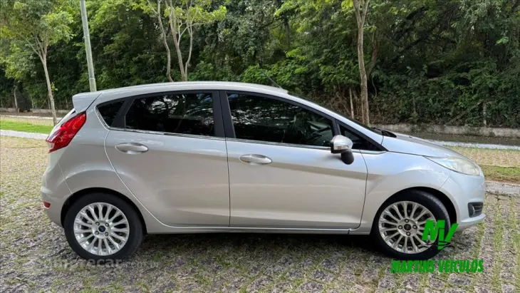 FIESTA 1.6 TITANIUM HATCH 16V FLEX 4P POWERSHIFT