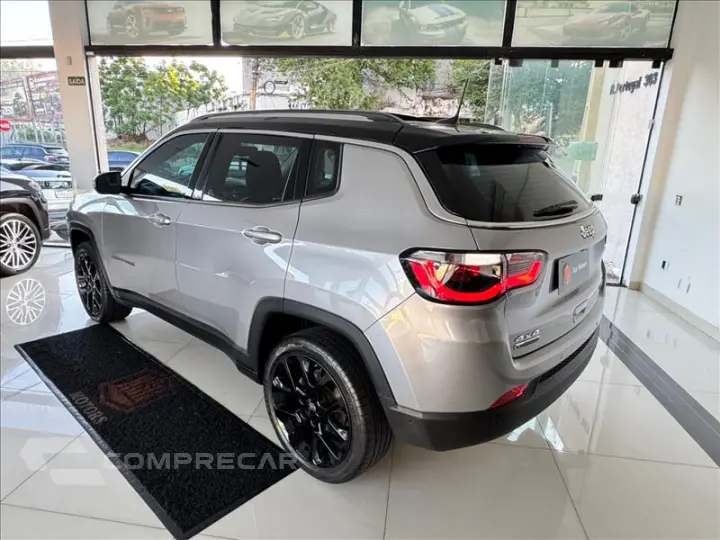 COMPASS 2.0 16V Limited 4X4