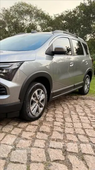 SPIN 1.8 LT 8V FLEX 4P AUTOMÁTICO