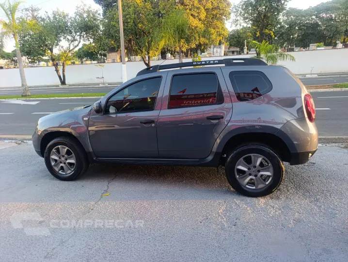 DUSTER 1.6 16V SCE Authentique AUTOMÁTICO