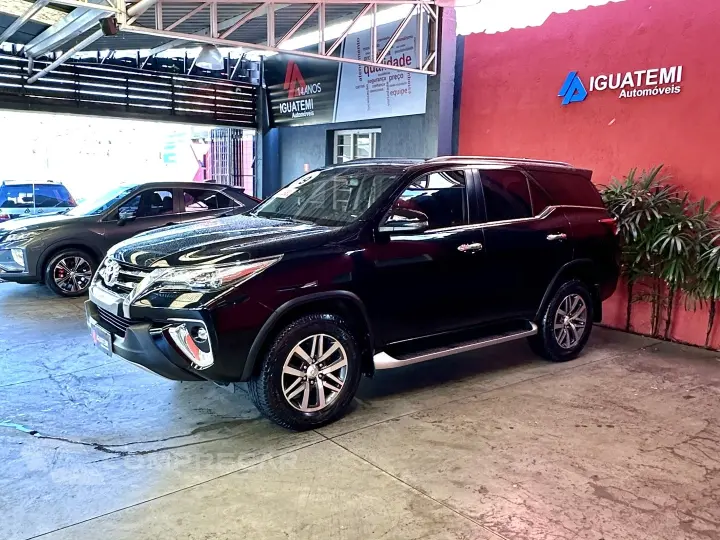 HILUX SW4 2.8 SRX 4X4 16V TURBO INTERCOOLER DIESEL 4P AUTOMÁ