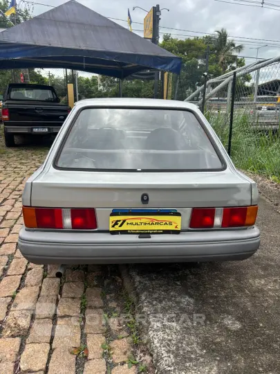 ESCORT 1.6 I GL 8V