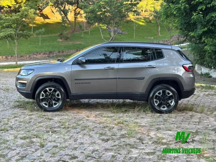 COMPASS 2.0 16V DIESEL TRAILHAWK 4X4 AUTOMÁTICO