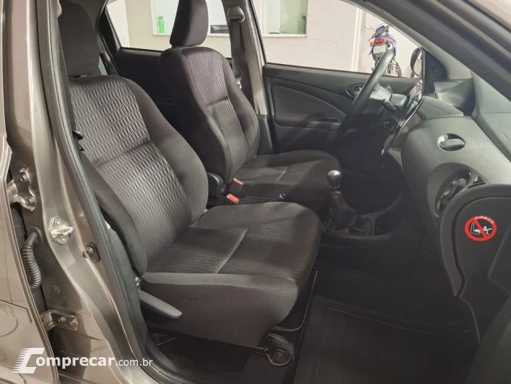 ETIOS 1.5 X Sedan 16V