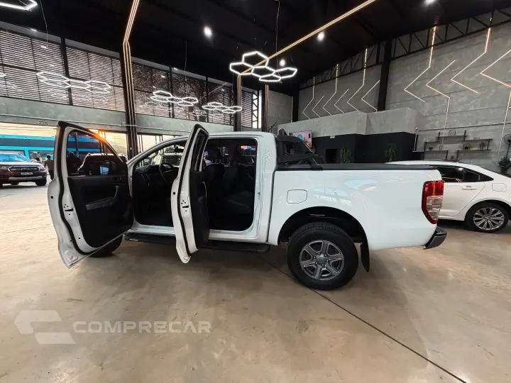 RANGER 2.2 XLS 4X2 CD 16V DIESEL 4P AUTOMÁTICO