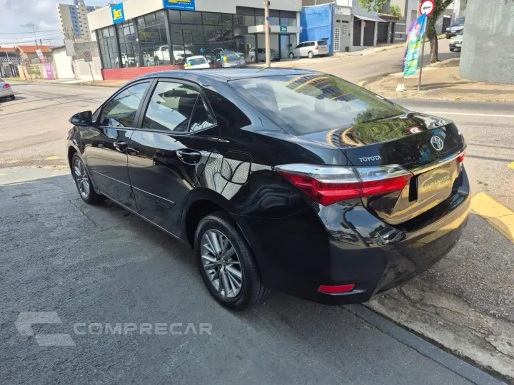 COROLLA GLI UPPER 1.8 AUTOMÁTICO