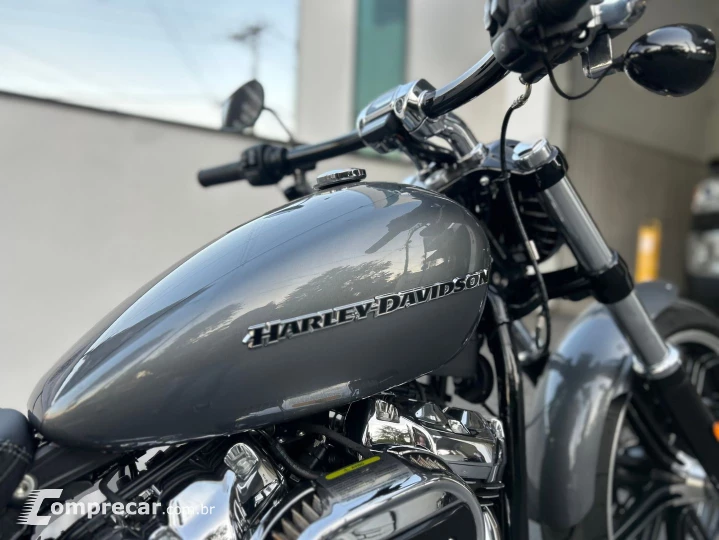 Softail Breakout 114