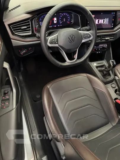 Virtus 1.0 4P 200 TSI FLEX HIGHLINE AUTOMÁTICO