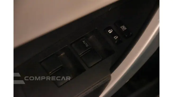 COROLLA - 1.8 GLI UPPER 16V 4P AUTOMÁTICO