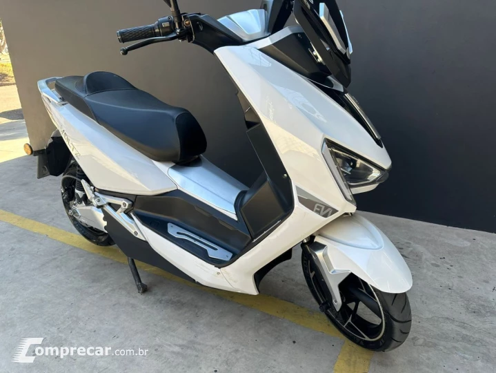 EV01 1800W (Elétrica)