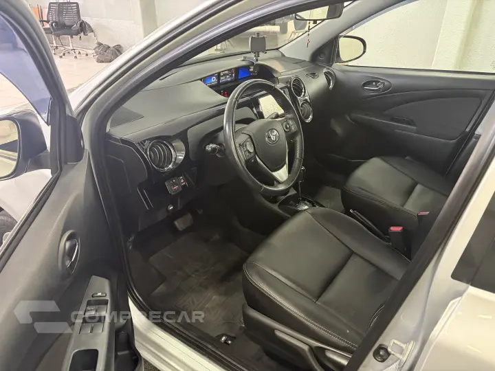ETIOS 1.5 XLS Sedan 16V