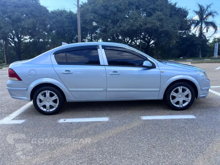 VECTRA 2.0 MPFI Elegance 8V