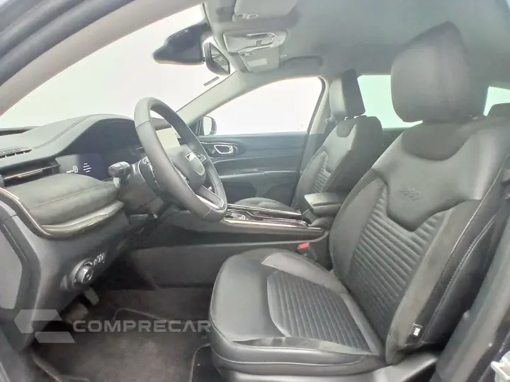 COMMANDER 1.3 T270 TURBO FLEX LIMITED AT6