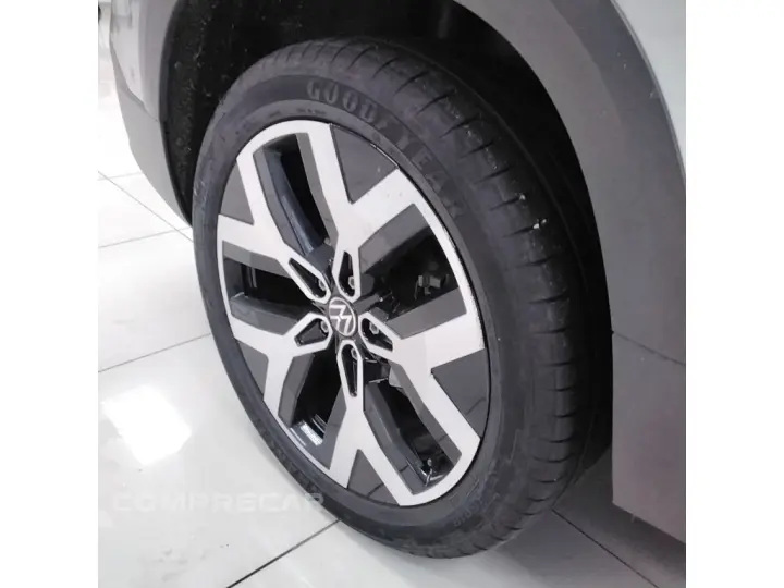 TAOS 1.4 250 TSI TOTAL FLEX HIGHLINE AUTOMÁTICO