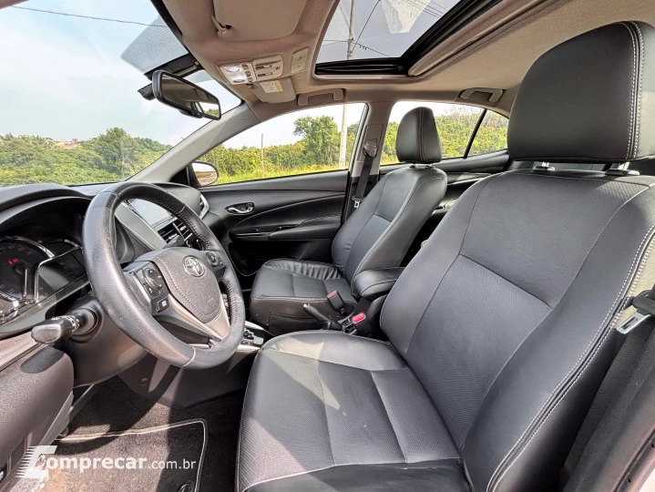 Yaris Sedan 1.5 XLS CVT (Flex)